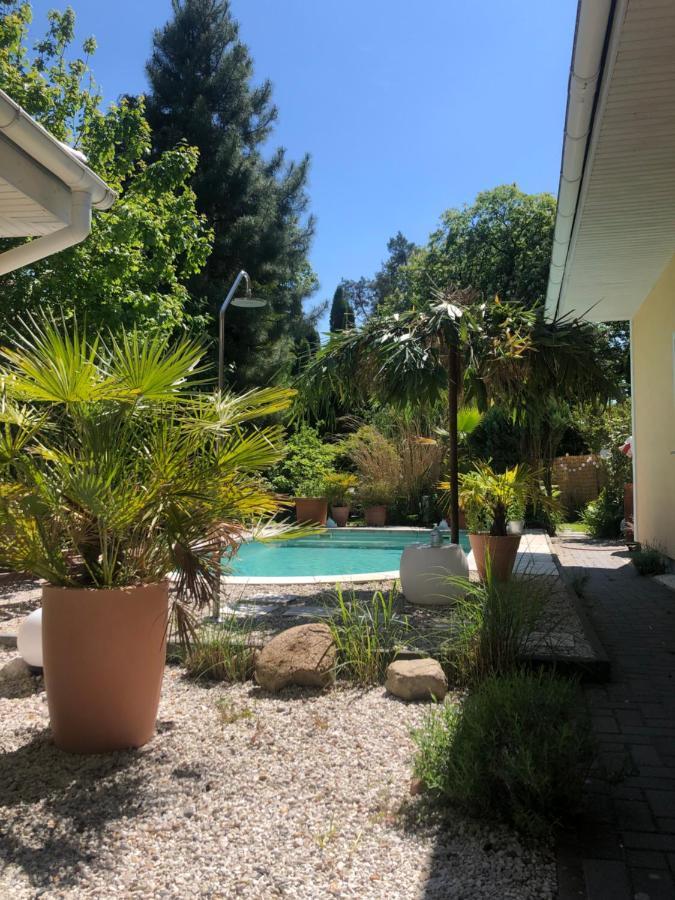 Apartment Tinyhouse Mit Pool, Outdoor Whirlpool Und Garten Petershagen-Eggersdorf Exterior photo